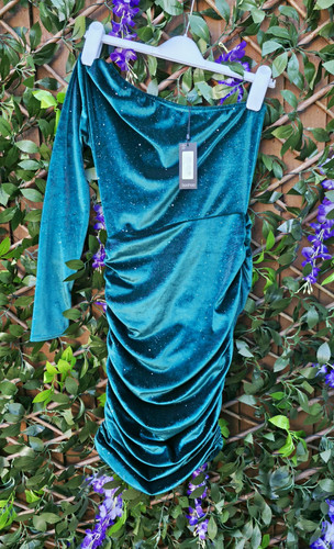 Boohoo green glitter velvet - green,